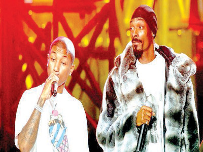 Pharell (left) and Snoop Dogg